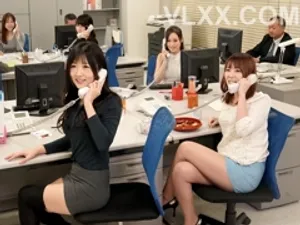 Thanh niên trộm nhìn mông chị nhân viên chăm sóc ngon vc và cái kết sml